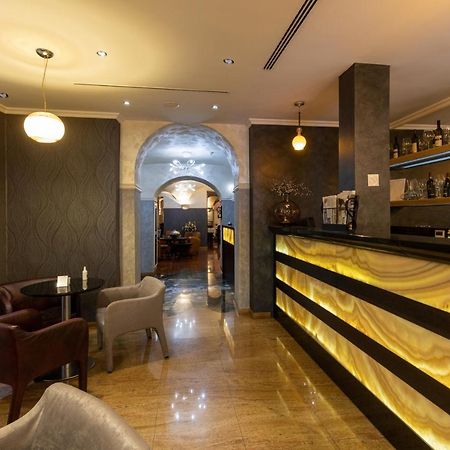 Hotel Vardar Котор Екстериор снимка