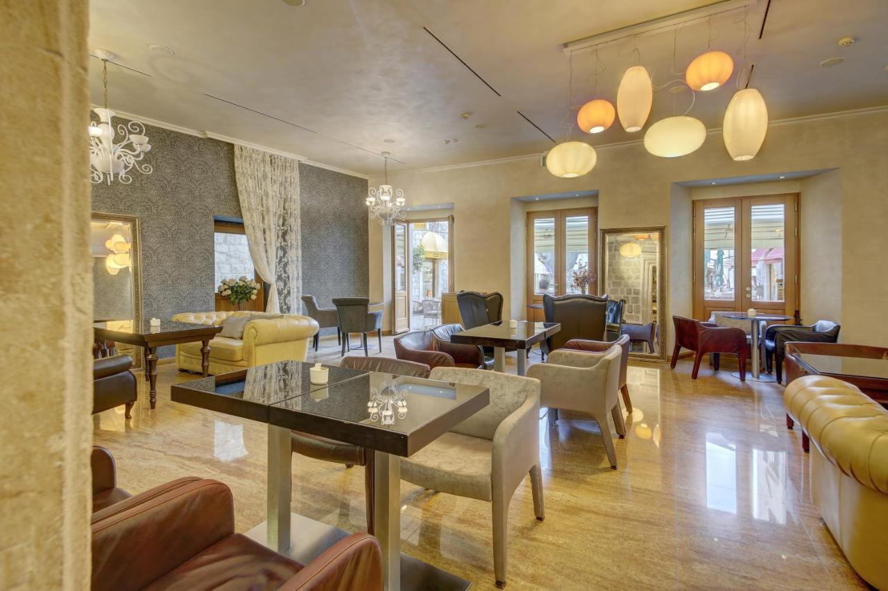 Hotel Vardar Котор Екстериор снимка