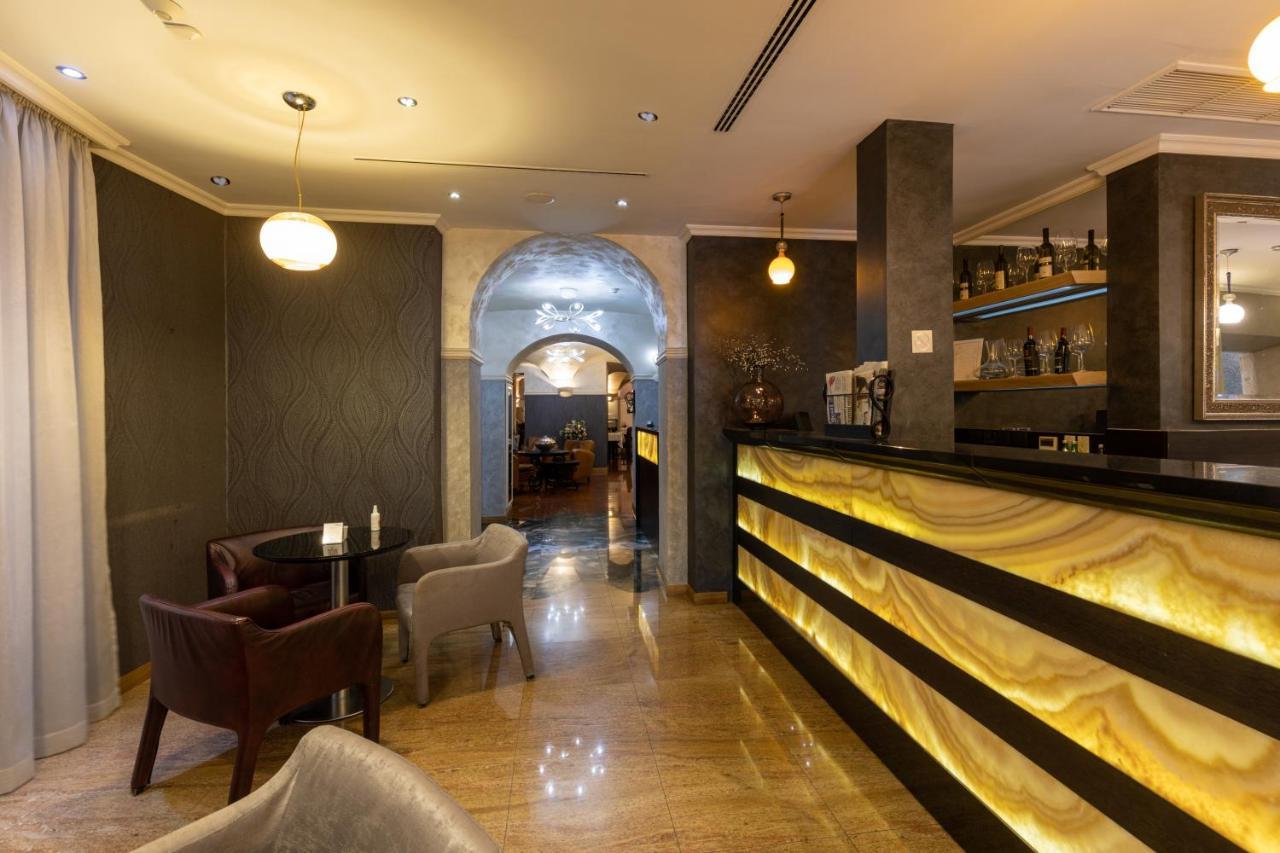 Hotel Vardar Котор Екстериор снимка