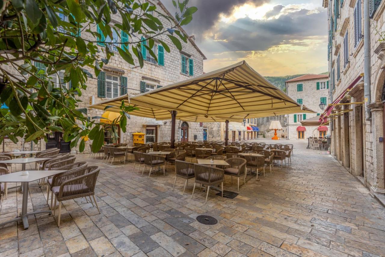 Hotel Vardar Котор Екстериор снимка