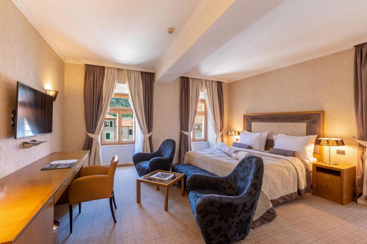 Hotel Vardar Котор Екстериор снимка