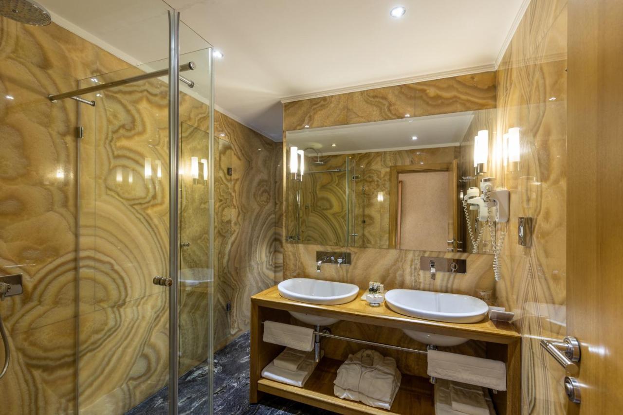 Hotel Vardar Котор Екстериор снимка