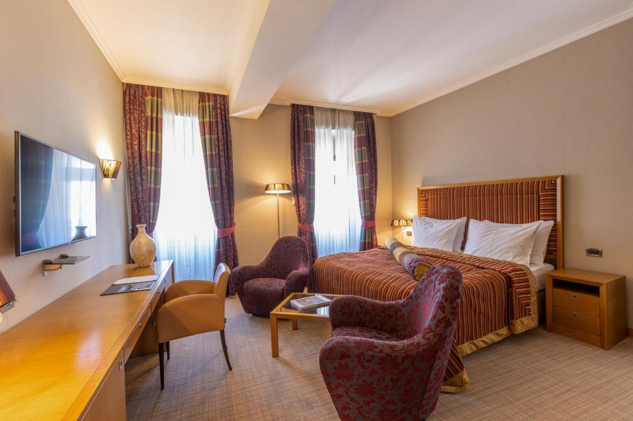 Hotel Vardar Котор Екстериор снимка